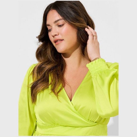 Torrid Satin Surplice Tie Cut Out Back Long Sleeve Blouse 4XL Chartreuse Yellow - Picture 3 of 8